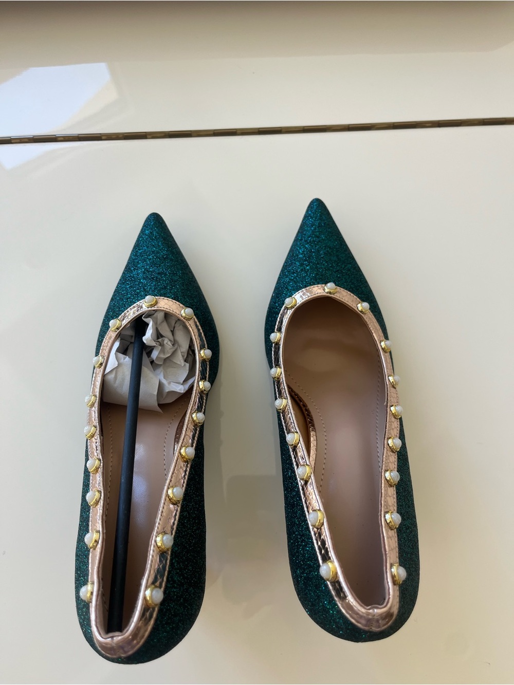 Pointed Green Glitter Studded Women's Flats